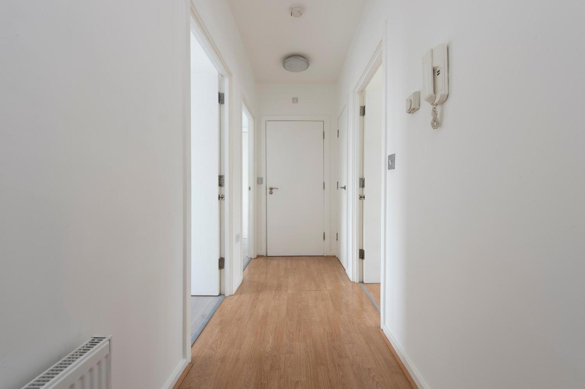Modern Luxury Apartment By Bow Road Station London Exterior photo